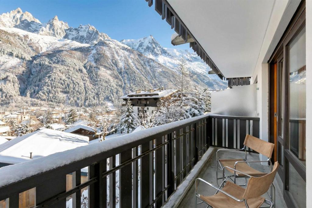 Apt Du Plan Praz-Brévent 4-min to lift, parking & balcony - Happy Rentals