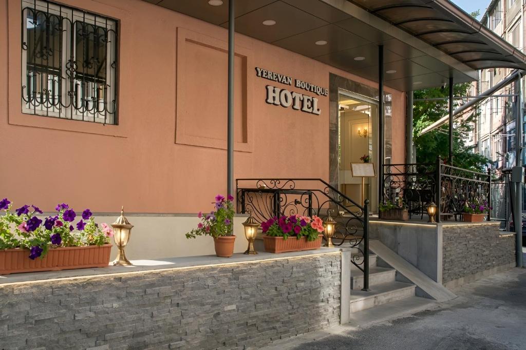 فضای داخلی Yerevan Central Boutique Hotel در ایروان - تصویر ۳