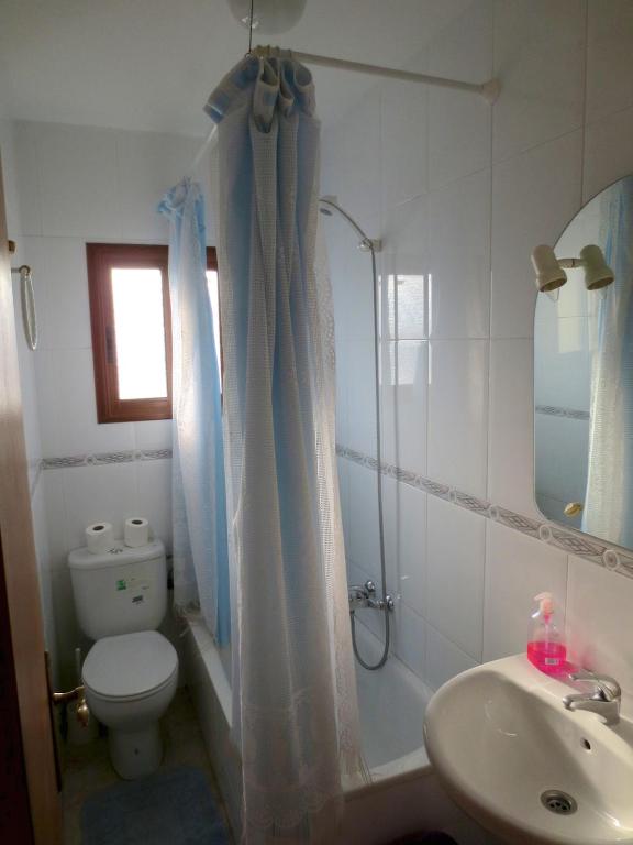Koupelna v ubytování Hostal Roca