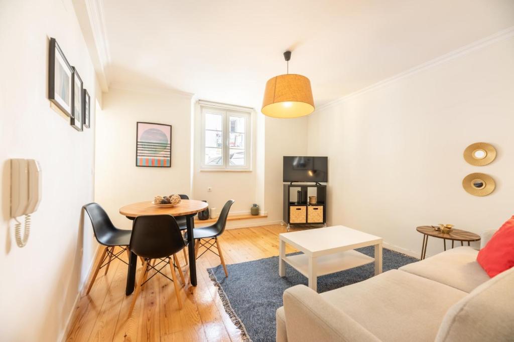 Historic alfama apt with modern style