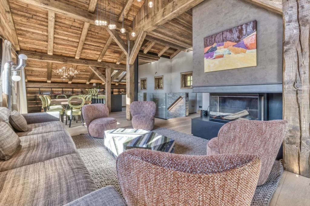 Quiet property in Morzine with panoramic views