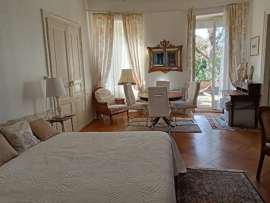 Romantic Studio Center – photo 7