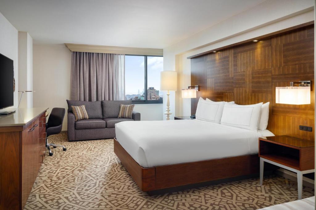 Hilton New York Times Square - 
