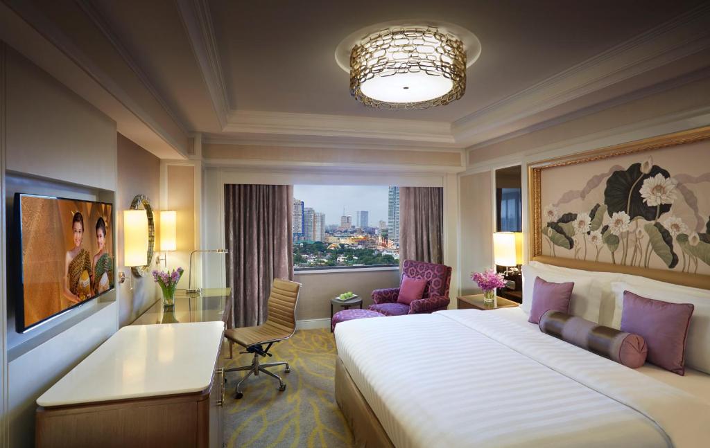 Dusit Thani Manila - Club Premier King Room