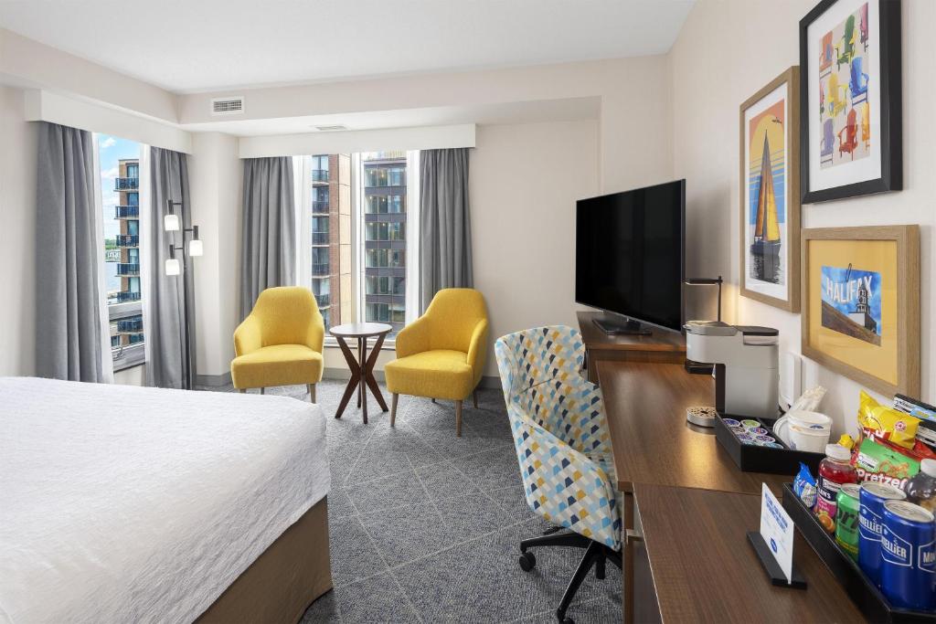 Travel Proud Sustainability certification Hampton Inn by Hilton Halifax Downtown - Habitación King Premium - No Fumadores