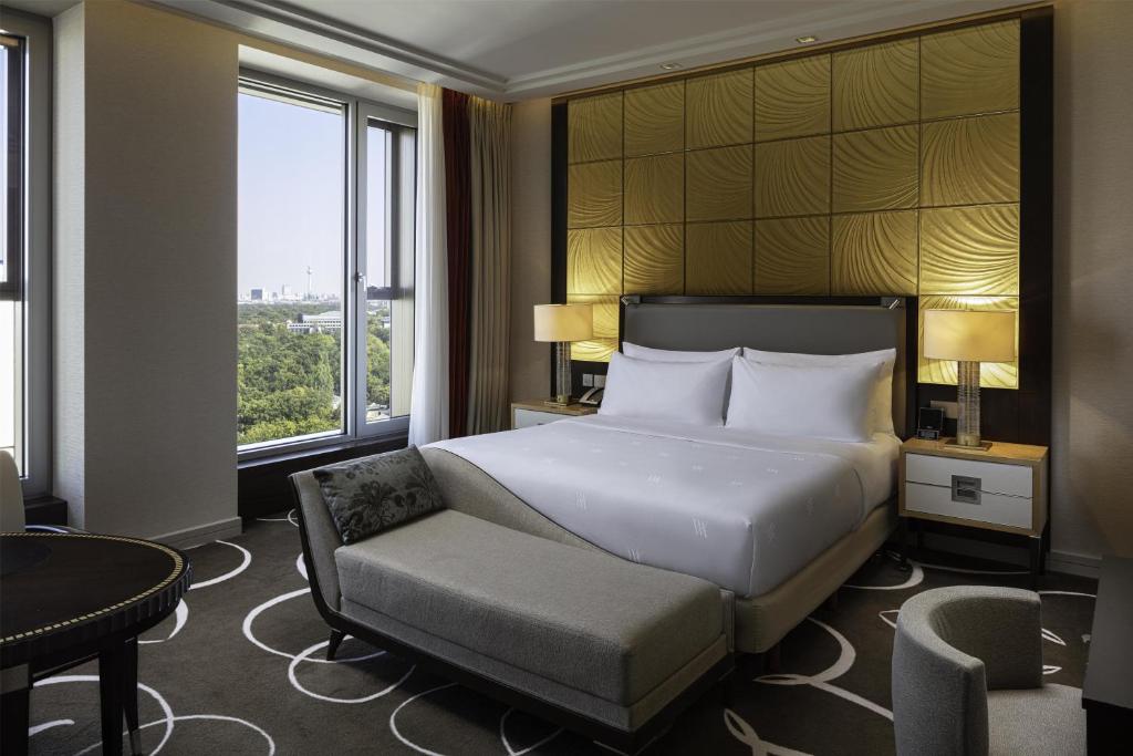 Waldorf Astoria Berlin photo 3