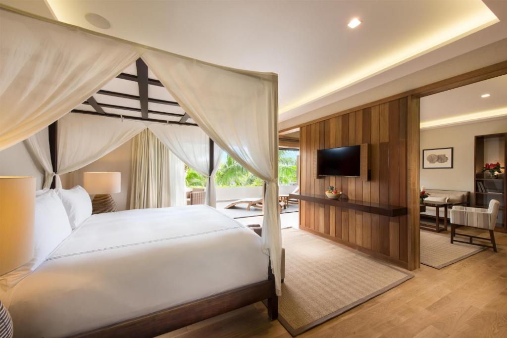 Conrad Bora Bora Nui photo 2