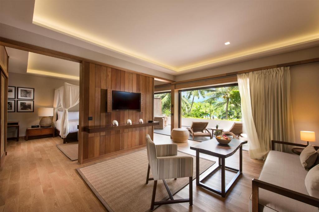 Conrad Bora Bora Nui photo 3