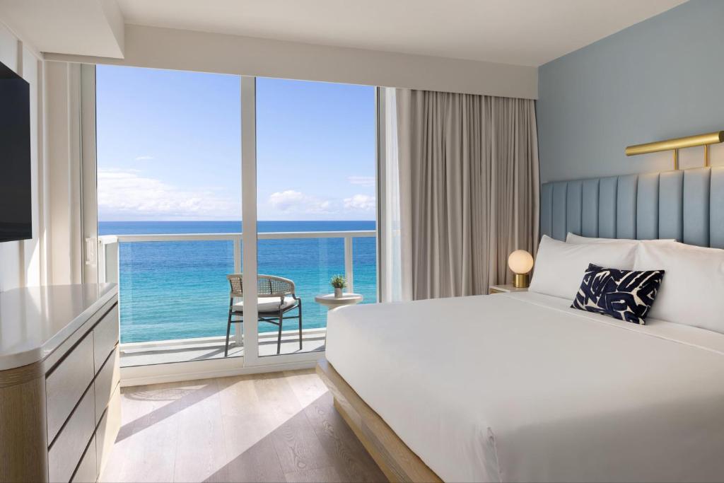 Newport Beachside Hotel & Resort - 