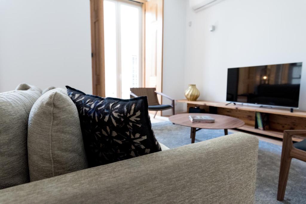 Flora Chiado Apartments - 6