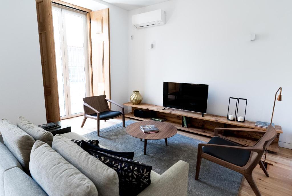 Flora Chiado Apartments - 7