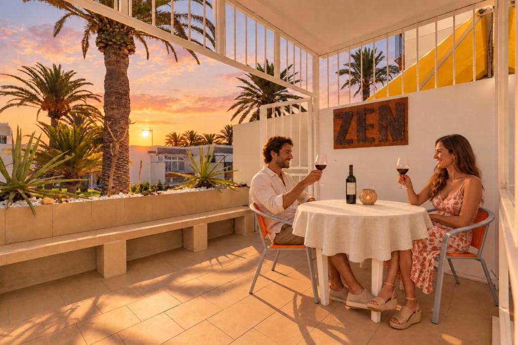 Alejandro Pool Terrace and Full Kitchen