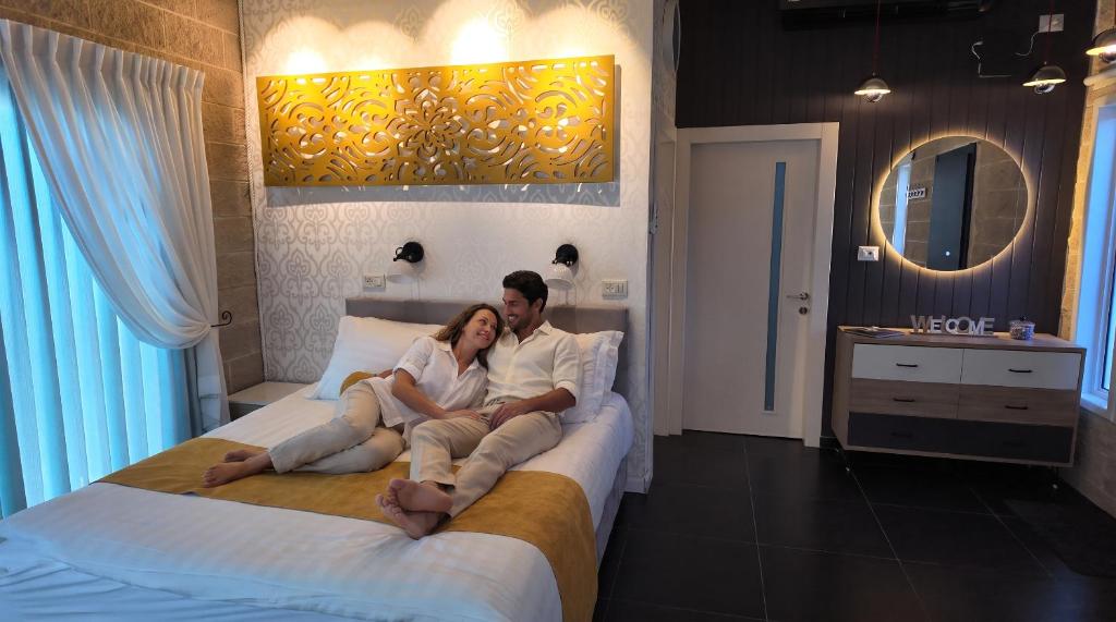 אחוזת מיא - סוויטות בוטיק על המים - Suite With Private Pool
