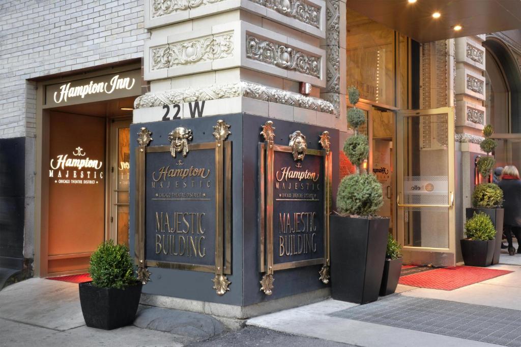 Hampton Inn Majestic Chicago Theatre District - Housity