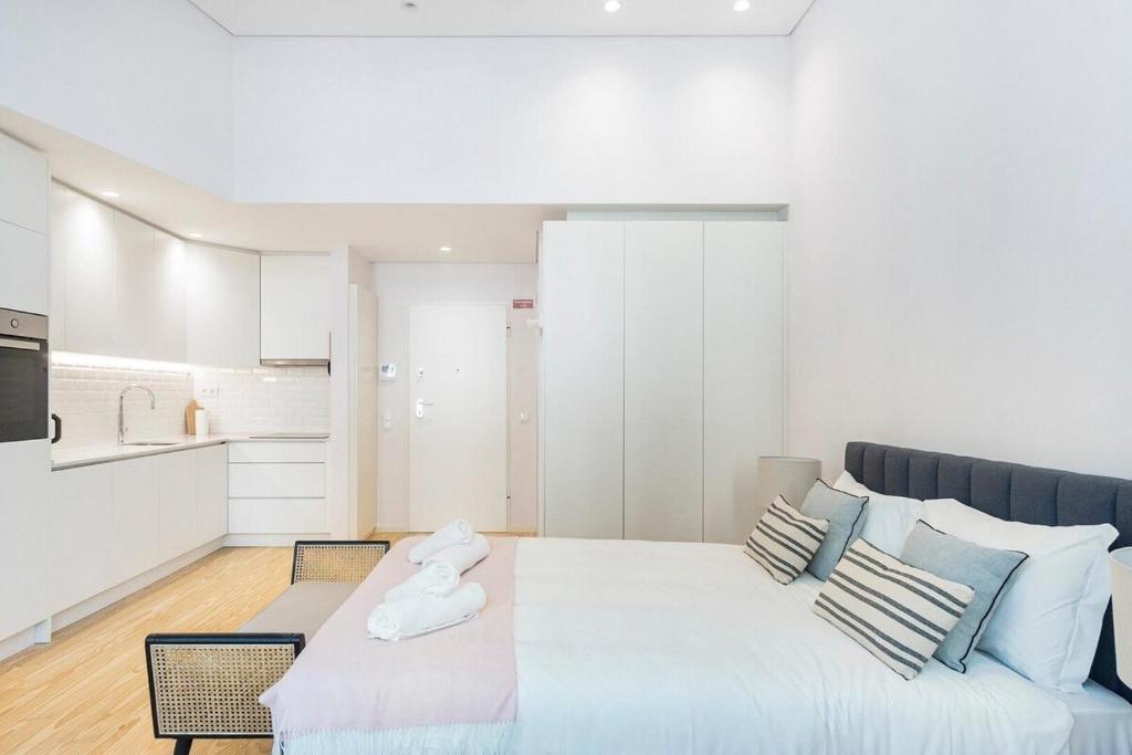 Modern Studio in Porto Center, Ideal City Base