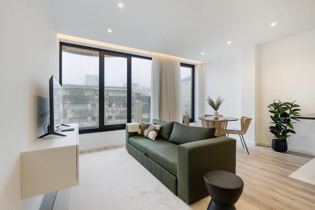 Stylish Seaside Escape, in Matosinhos Sul