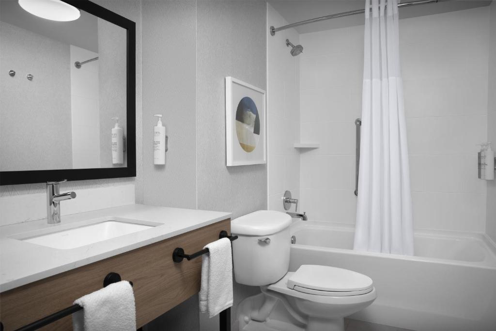 Hampton Inn Indianapolis Downtown Across from Circle Centre - 