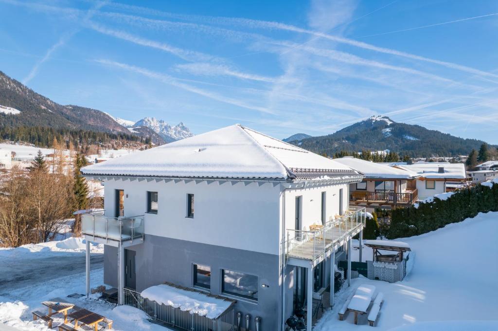 Mountain Chalet Alpenruh Top 1