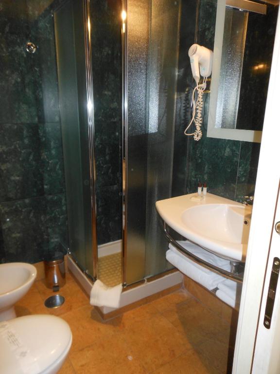Hotel Ristorante La Lanterna - Quarto Duplo Com Cama Extra