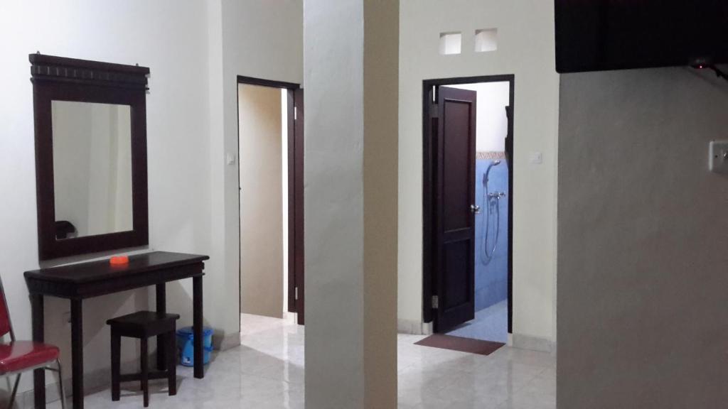 Fotografie z fotogalerie ubytování Hotel Mawar Sari Mitra RedDoorz v destinaci Payangan