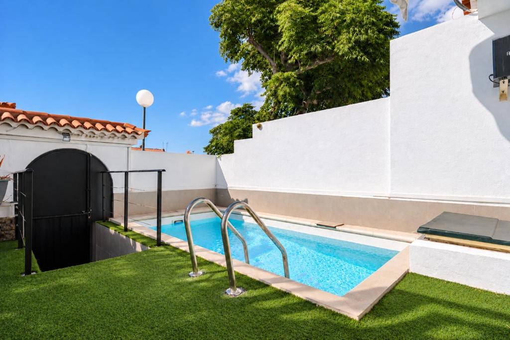 Villa Vinidum Climated Pool,Jacuzzi,Movietheather