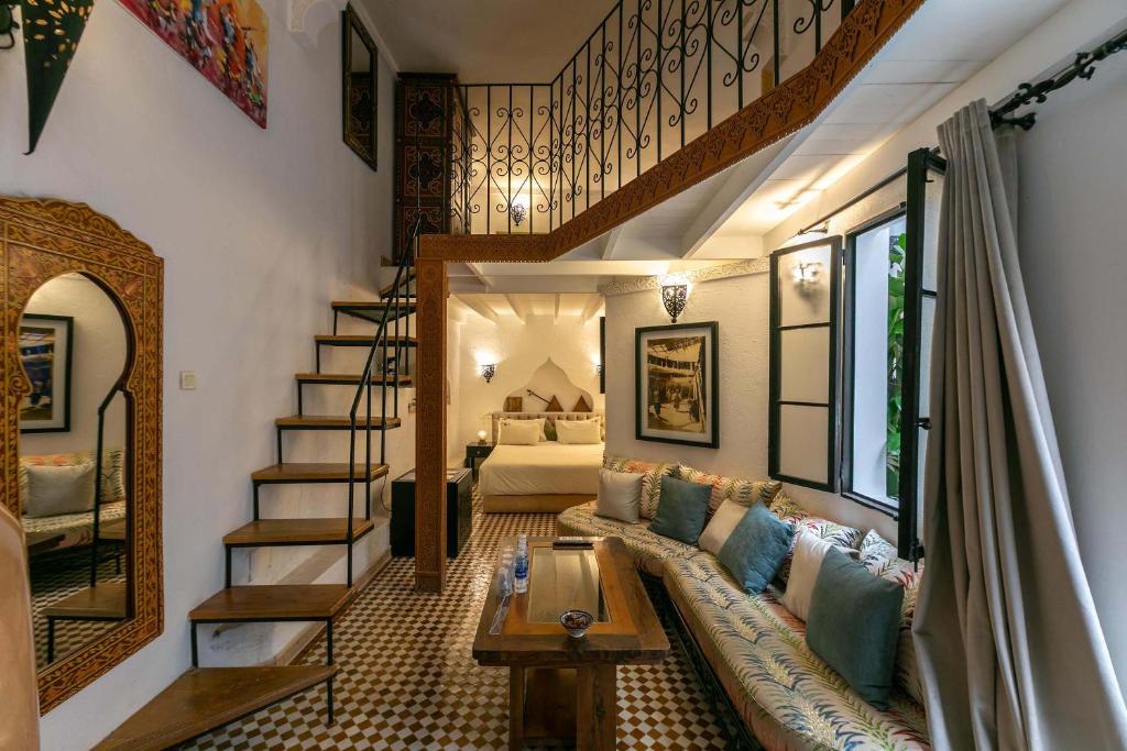 Riad Hart Essoura - 