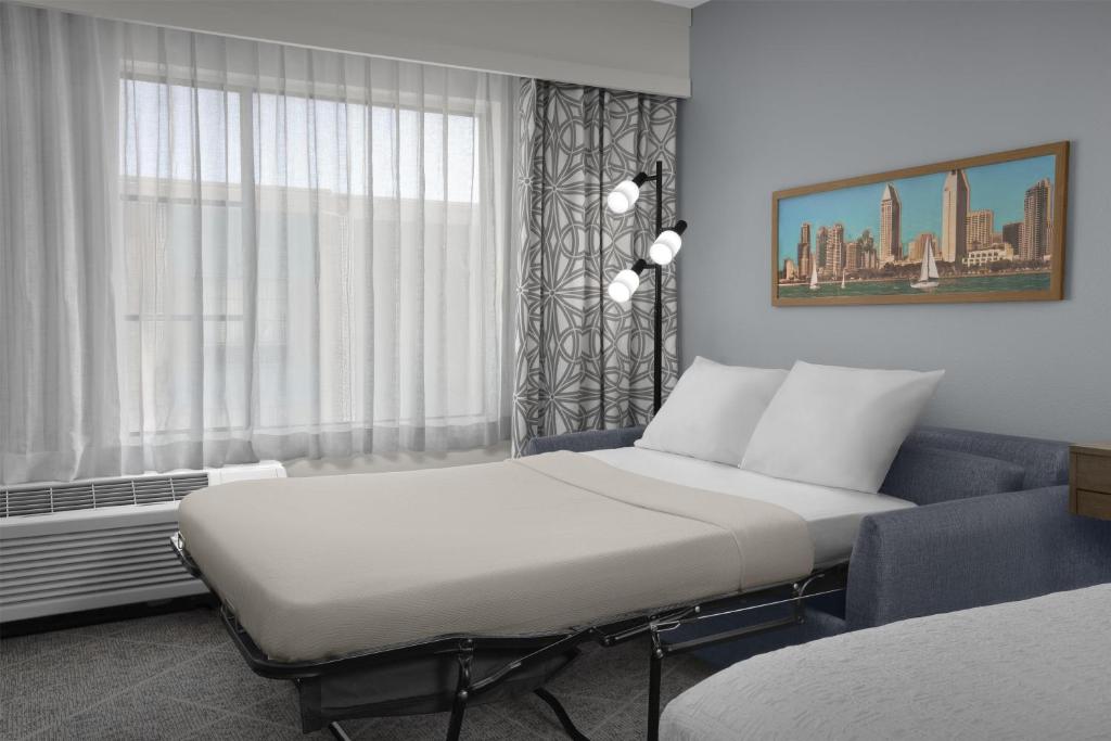 Hampton Inn San Diego Downtown - 