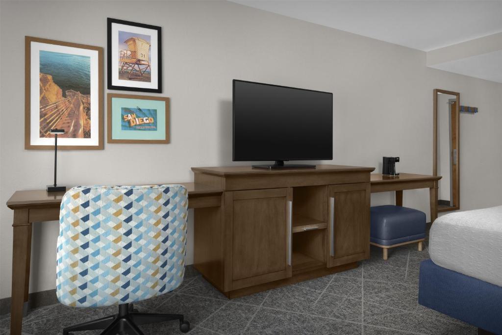Hampton Inn San Diego Downtown - 