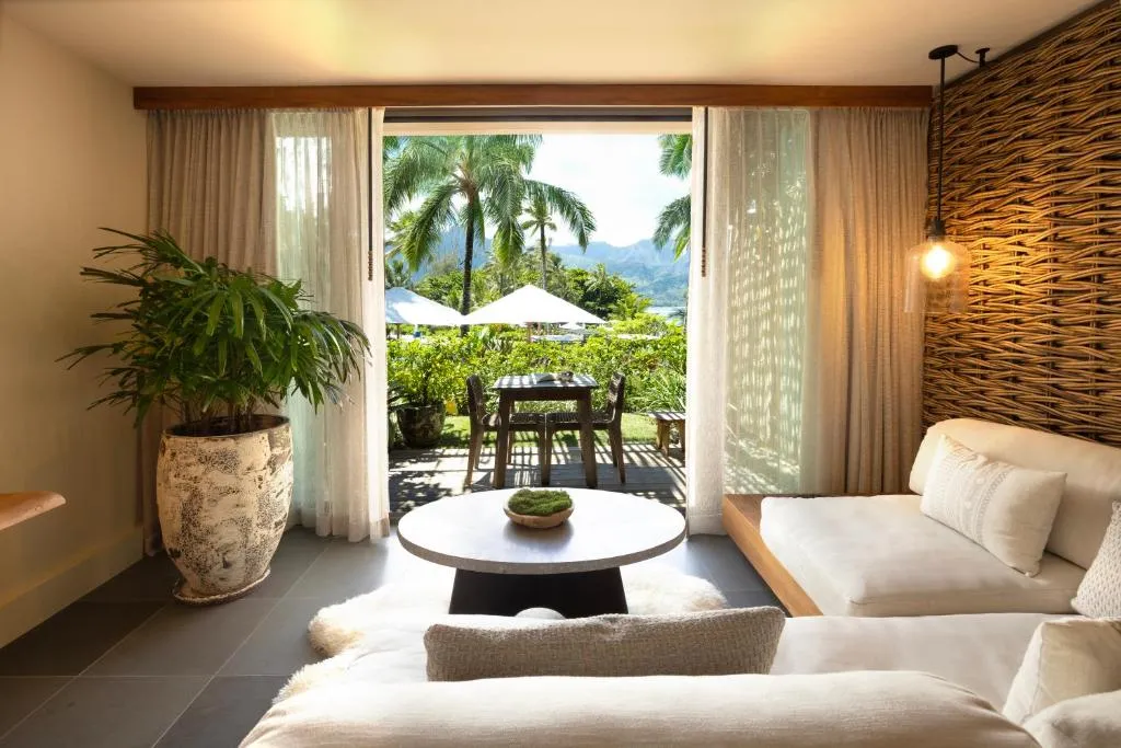 Pool View Terrace King