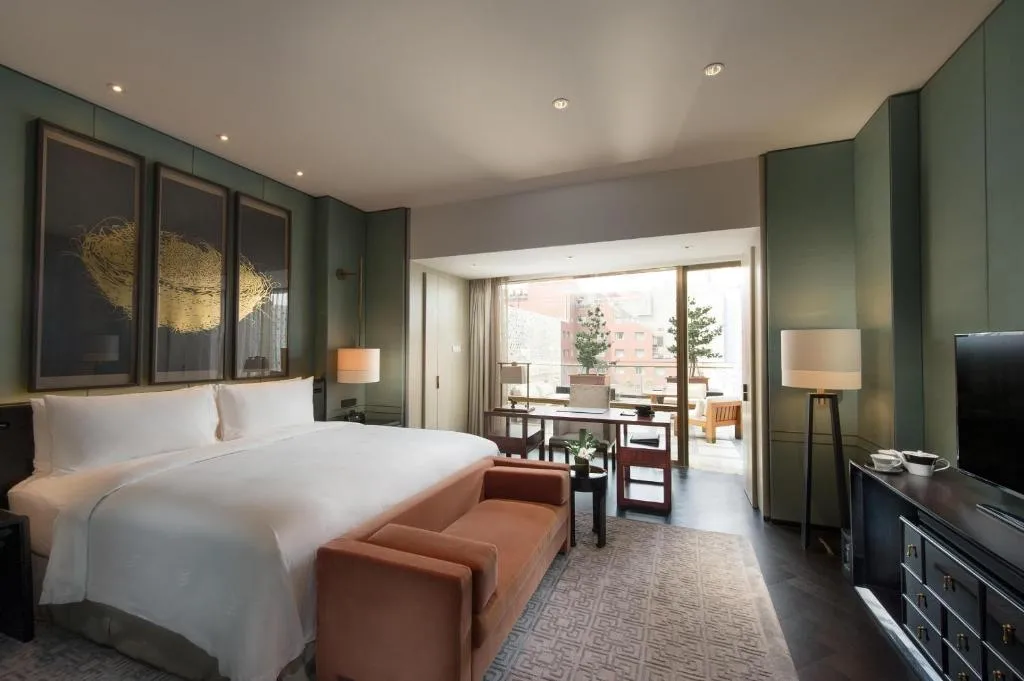Premier King Room with Terrace