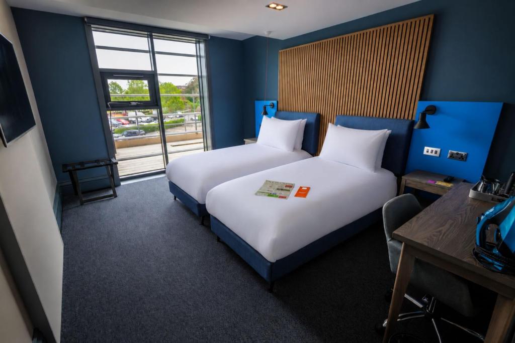 Village Hotel Farnborough - 