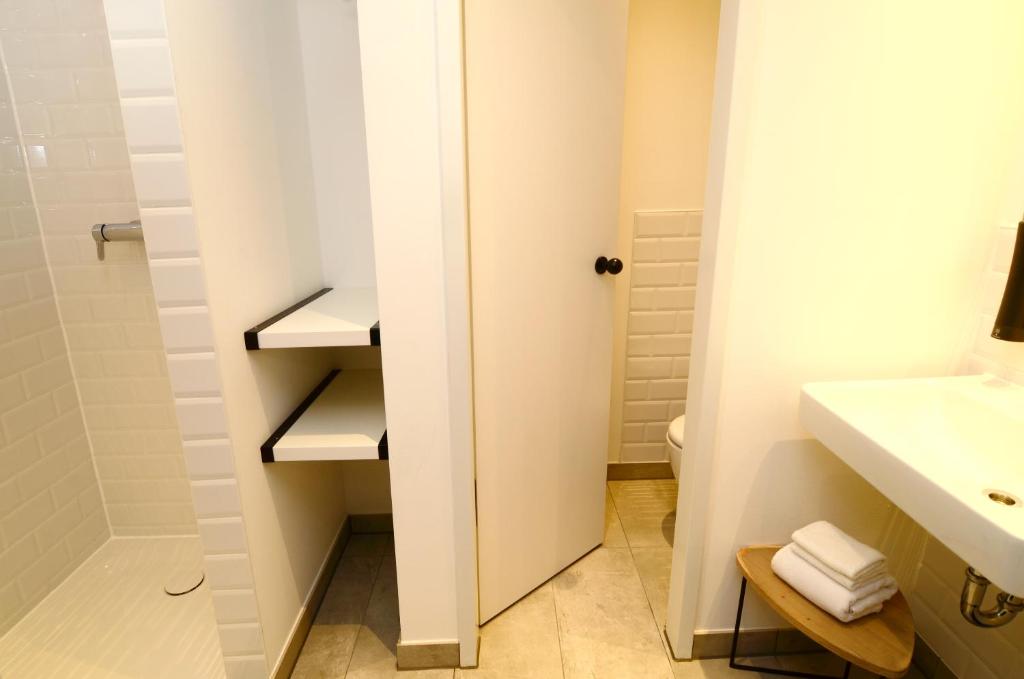 Koupelna v ubytování gambino hotel CINCINNATI