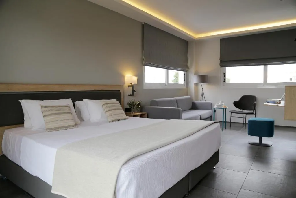 Palmyra Beach Hotel, Athens, Greece