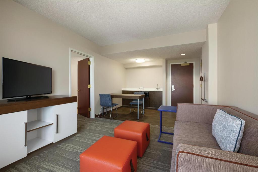 Hampton Inn & Suites Dallas-Mesquite - 