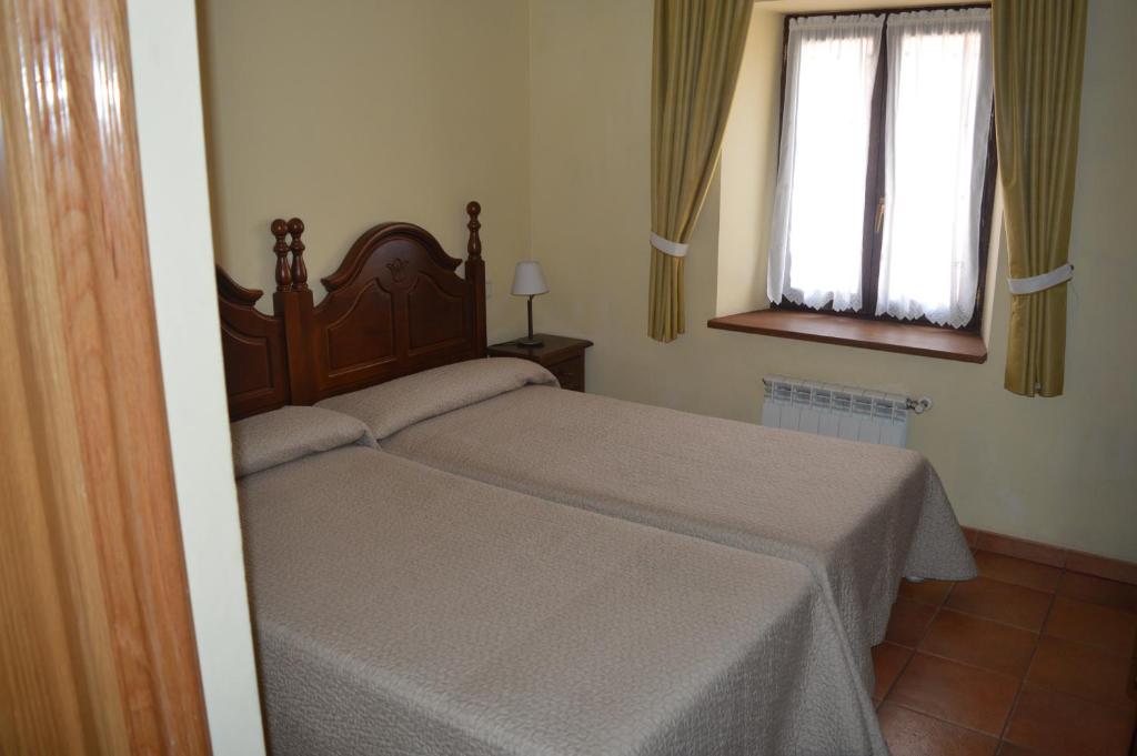 Hostal Revinuesa - Habitación Doble O Twin
