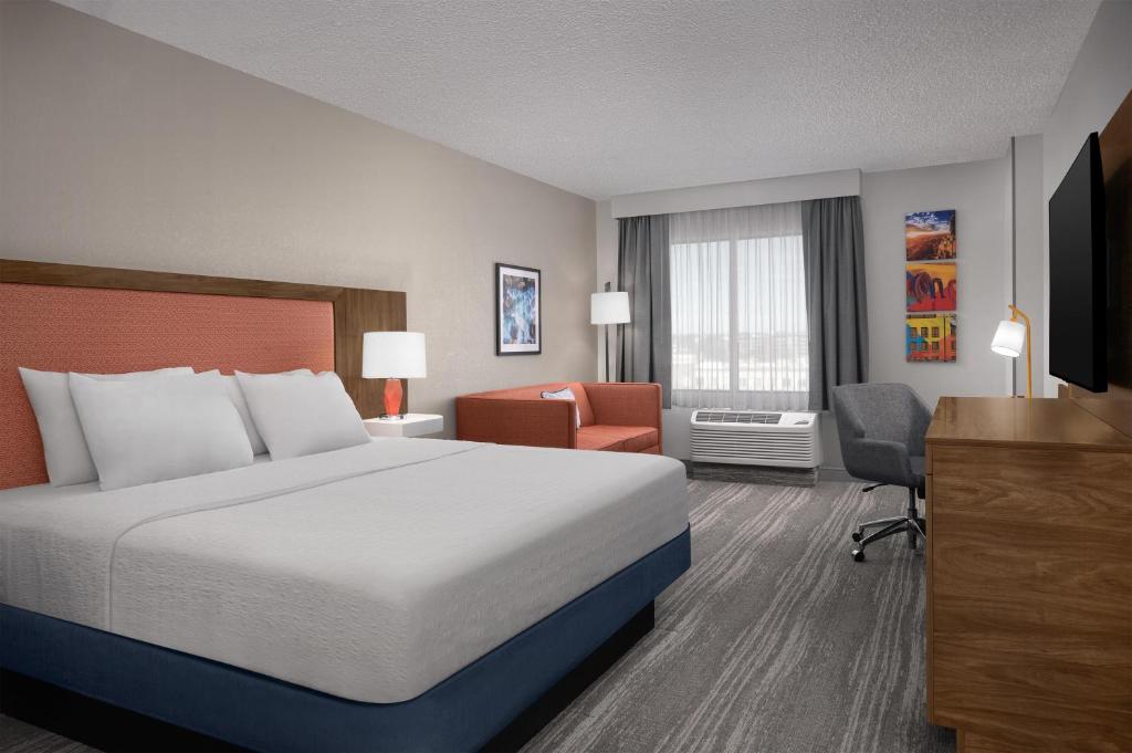 Hampton Inn & Suites Denver-Cherry Creek - 