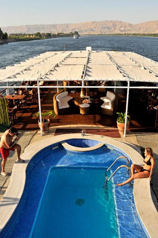 Bazén v ubytování M/Y Alexander The Great Nile Cruise - 4 Nights Every Monday From Luxor - 3 Nights Every Friday from Aswan nebo v jeho okolí