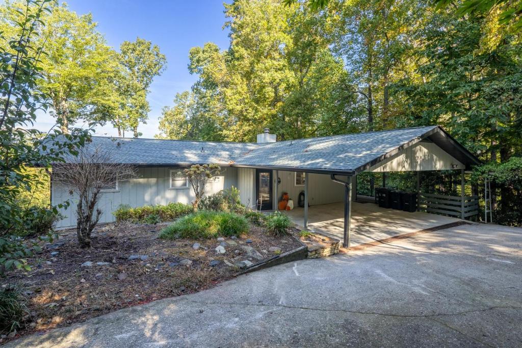 Journey House - Housity