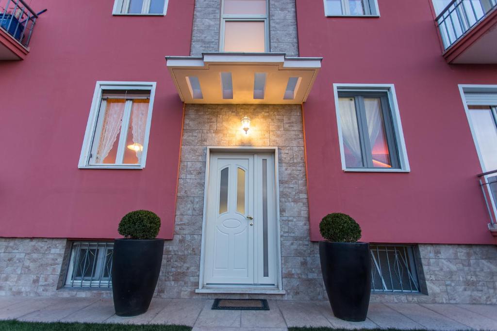 Exteriér nebo vchod ubytování LM House