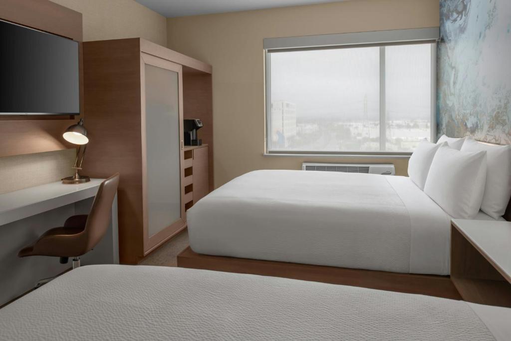 Cambria Hotel & Suites Anaheim Resort Area - 