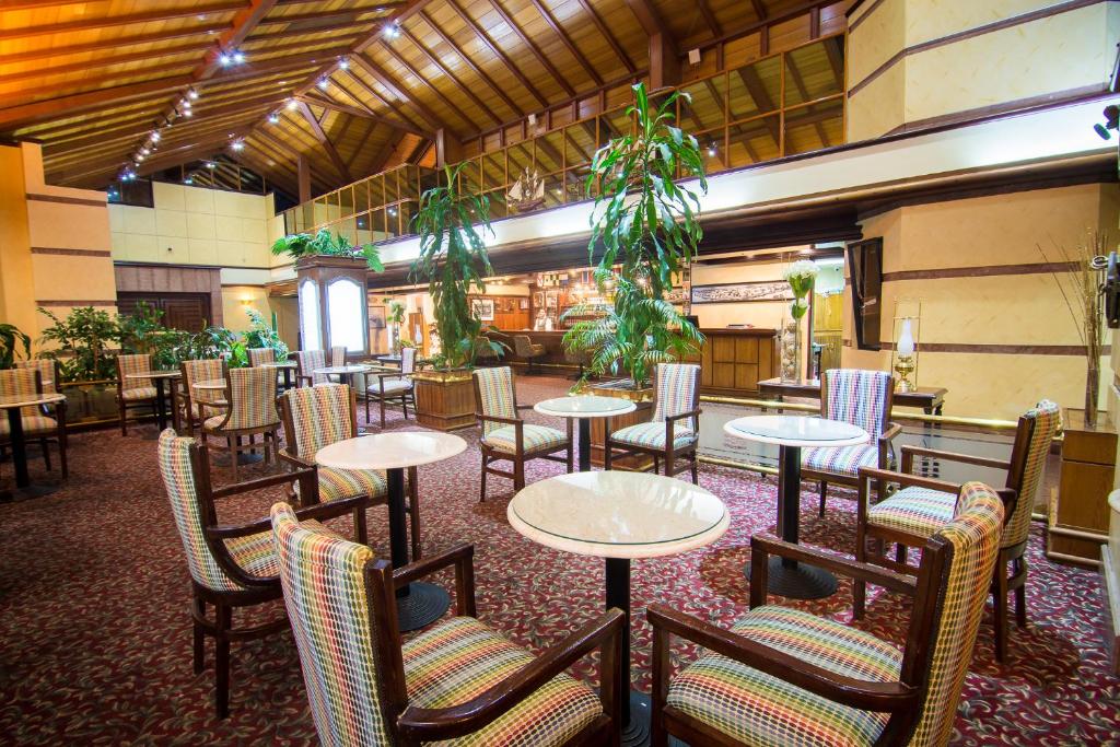 Restaurace v ubytování Hotel Marina Villa del Rio