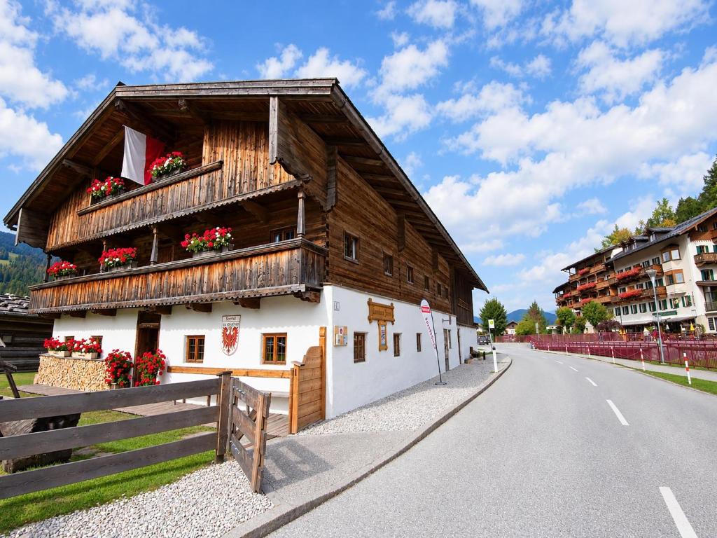 Tyrolean Apartment with Terrace
