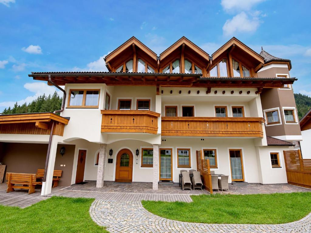 Holiday apartment in an Alpine setting