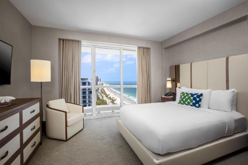 Conrad Fort Lauderdale Beach - 