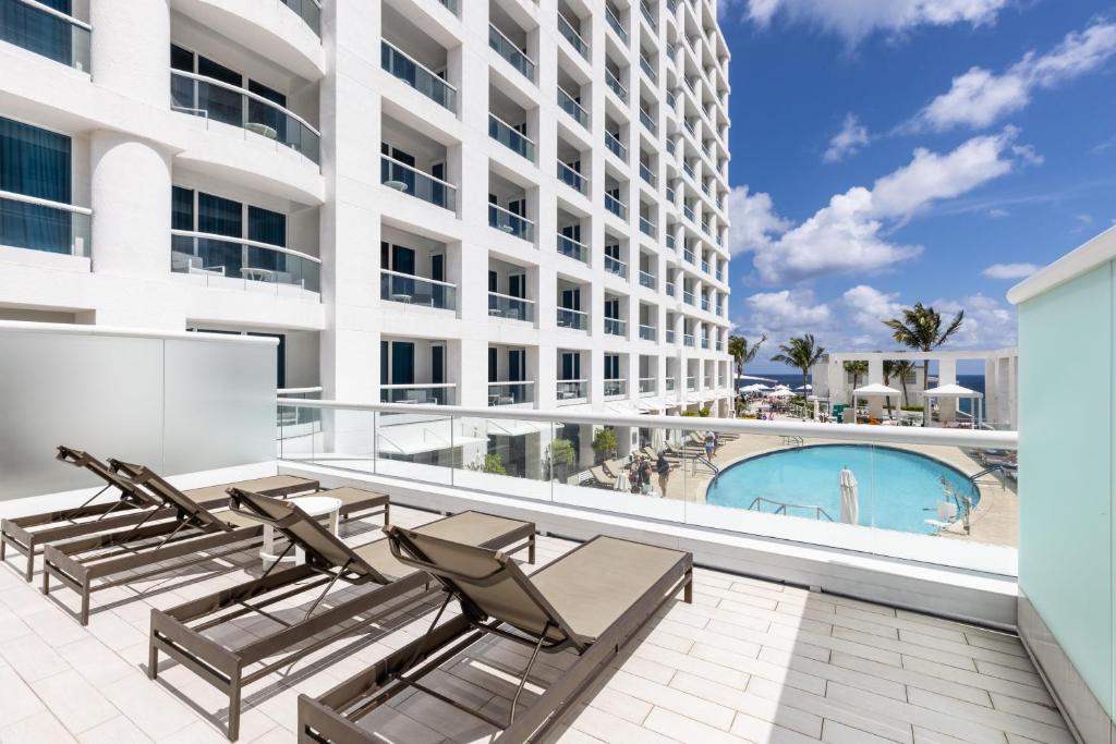 Conrad Fort Lauderdale Beach - 