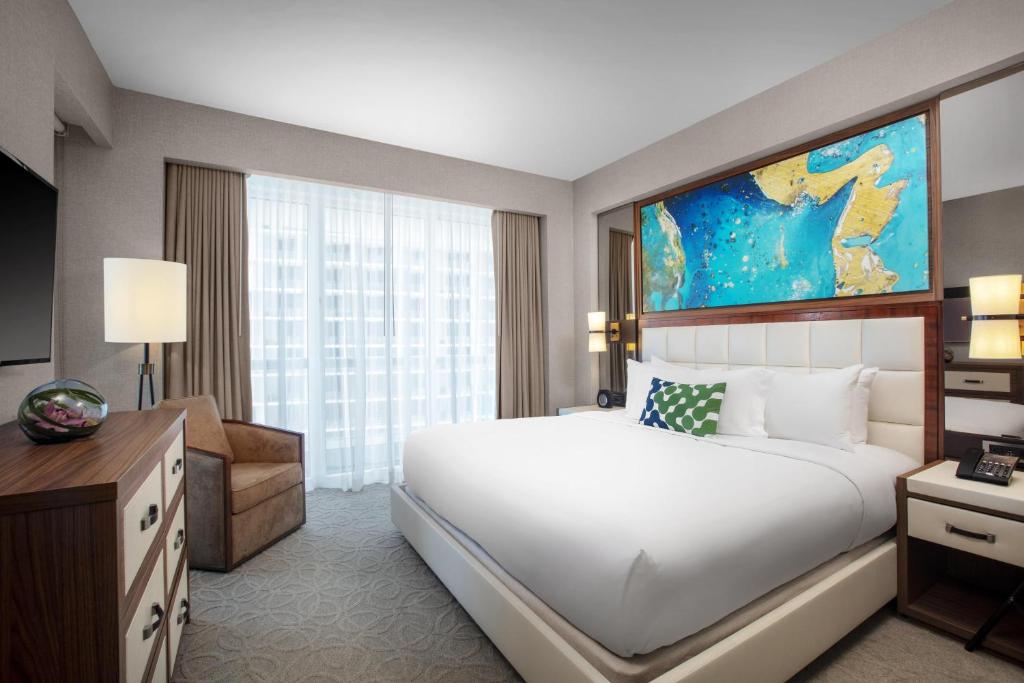 Conrad Fort Lauderdale Beach - 