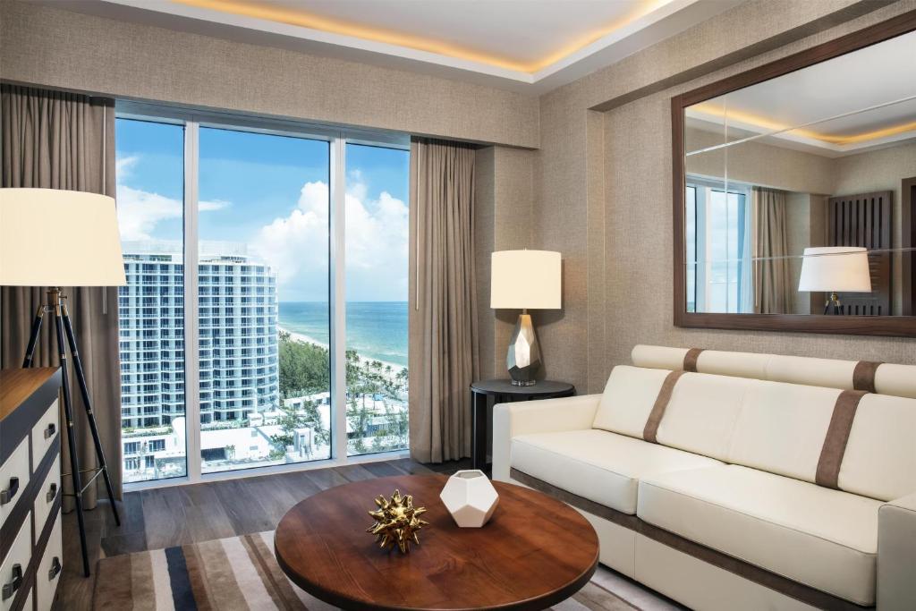 Conrad Fort Lauderdale Beach - 