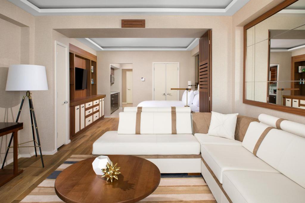 Conrad Fort Lauderdale Beach - 