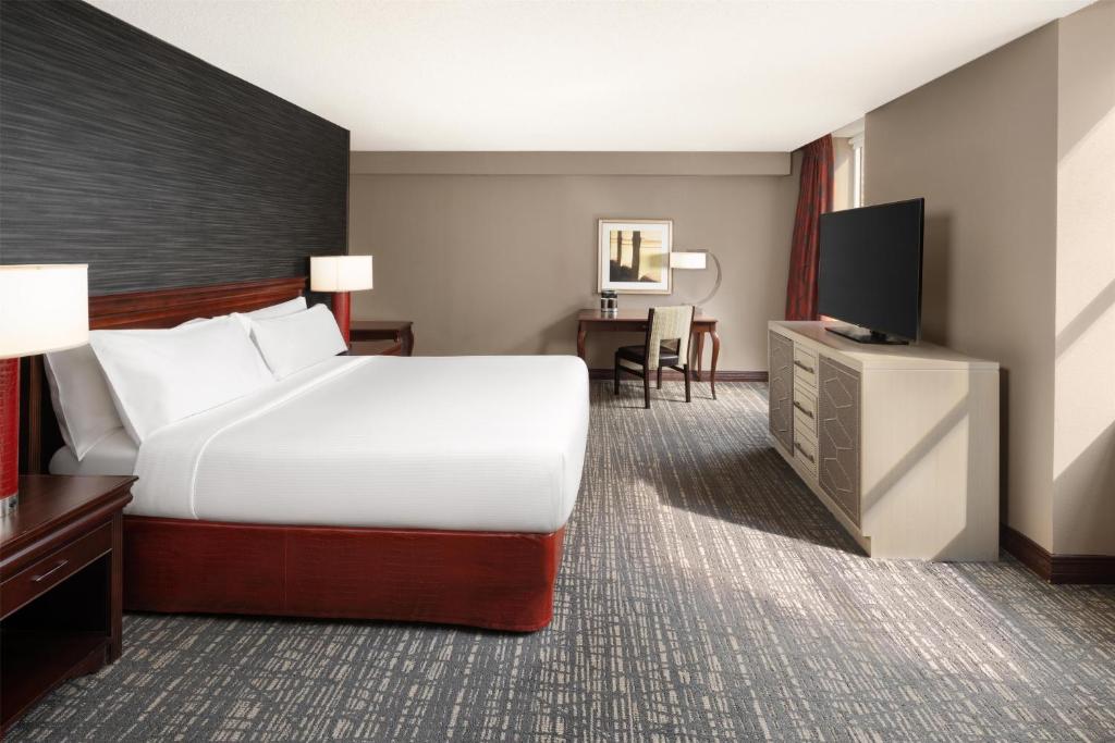 Hilton Fort Worth - 