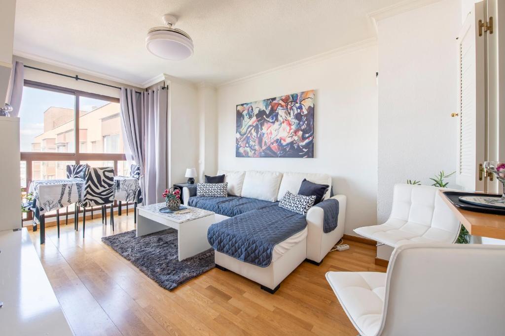 Espectacular apartamento a pocos metros de IFEMA & Plenilunio by beBalmy